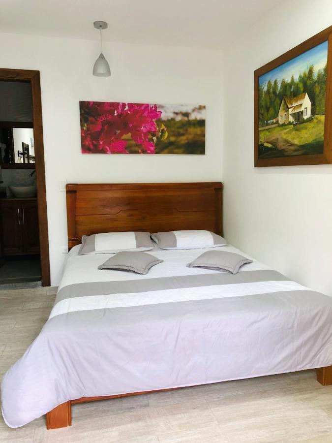 Hotel 40 Amigos Jardín